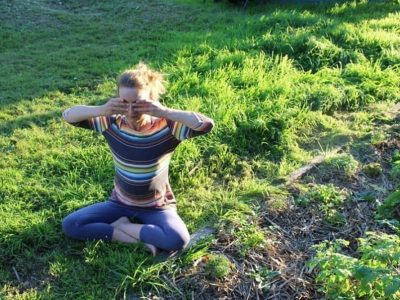 Bumble Bee Breath Mudra